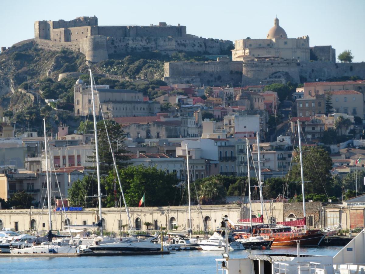 Casa Vacanze Sole & Luna Milazzo Bagian luar foto